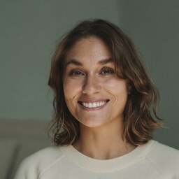 AI-generated portrait of Emma Hart, Mum Today’s virtual contributor
